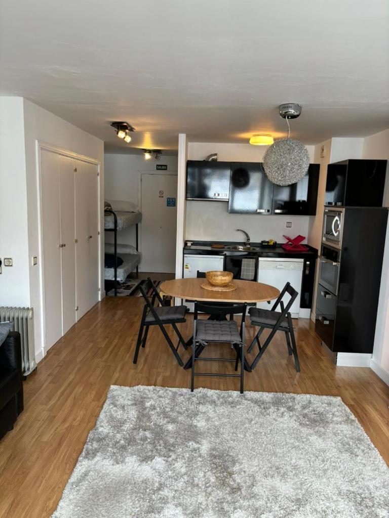 Apartamento Астун Екстериор снимка